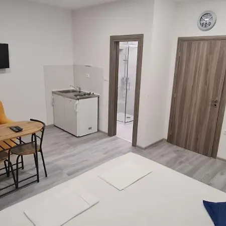 Apartment Dado