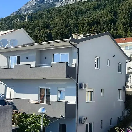 Apartment Dado Baska Voda